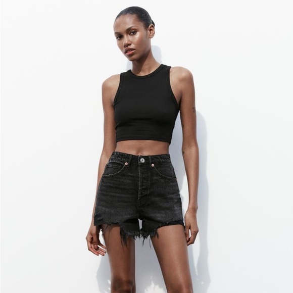 2 ZARA TANK TOPS CROPPED LENGTH - ONE BLACK AND ONE WHITE - BUNDLE OF TWO - Picture 2 of 11